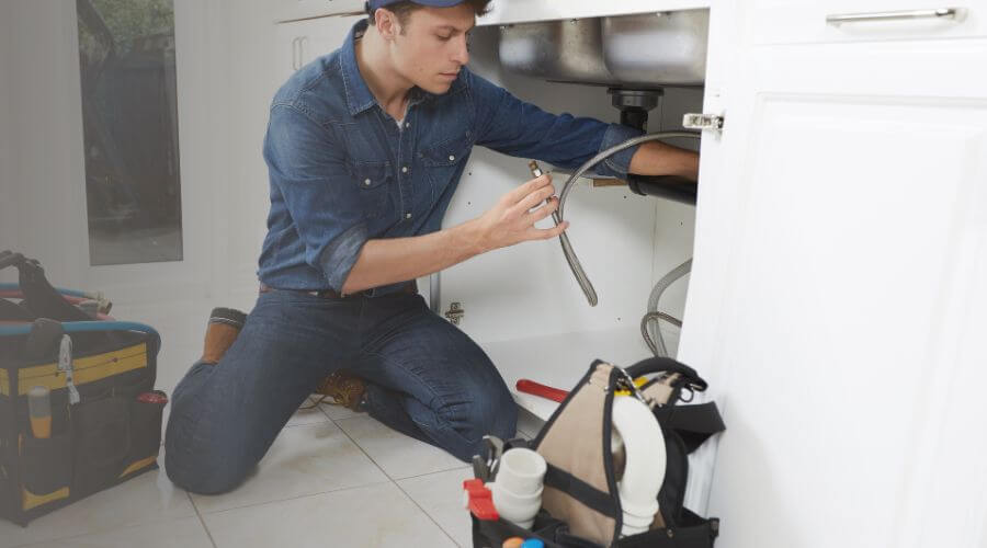 Professional sink repair in Fairfield, FL